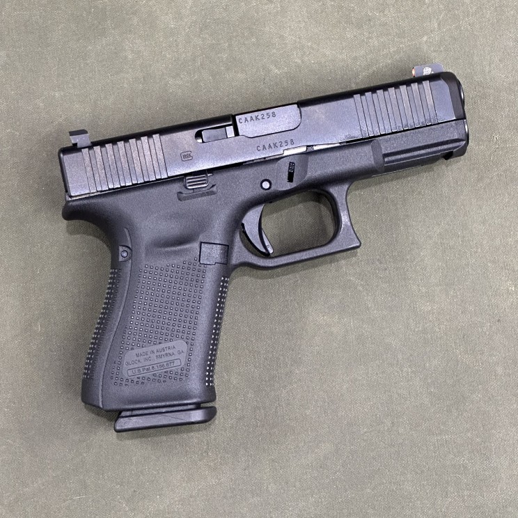 Glock 19 Gen 5 9mm - USED